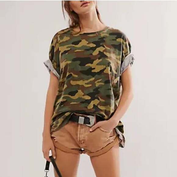 We The Free Tops - WE THE FREE FREE PEOPLE Nina Printed T-Shirt Short Sleeve Crewneck Camo Womens S